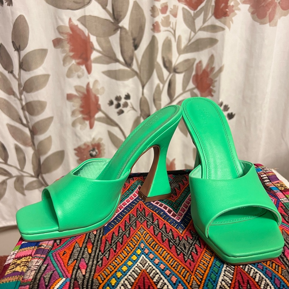 Amazing Green Heels 👠